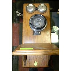 ESTATE ANTIQUE OAK WALL MOUNT PHONE ON CHOICE