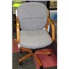 Image 1 : OAK AND FABRIC OFFICE CHAIR