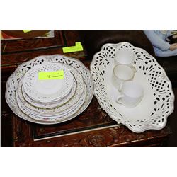 ESTATE OSCAR DE LA RENTA FINE CHINA SET