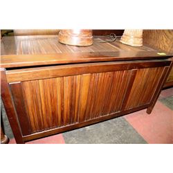 WOOD STORAGE CHEST