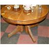Image 1 : ESTATE SOLID WOOD ROUND TABLE
