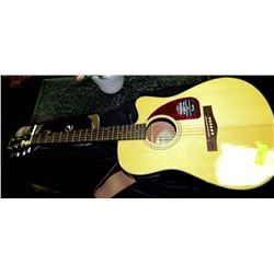 FENDER  ACOUSTIC GUITAR AND CASE