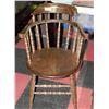 Image 1 : VINTAGE ESTATE WOOD ARMCHAIR