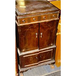 VICTROLA PHONOGRAPH CABINET
