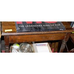 WOOD VINTAGE SIDETABLE