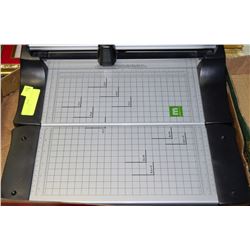 PAPER CUTTER