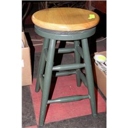 GREEN STOOL
