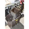 Image 1 : RUBBERMAID MOP BUCKET