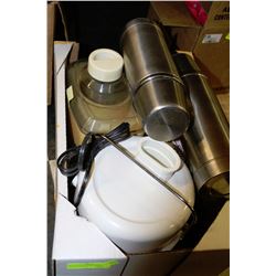 BOX INCLUDING 2 JUICERS,2 THERMOSES AND HOT CURLER