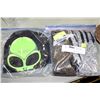 Image 1 : PK OF 3 GLOW IN THE DARK SAFETY TOQUES SOLD WITH