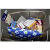 Image 1 : GREY TOTE OF DOLLAR STORE ITEMS
