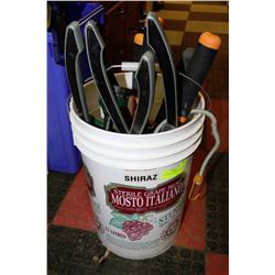 PAIL OF GARDEN TOOLS