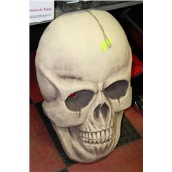 LARGE HALLOWEEN SKULL WALL HANGING