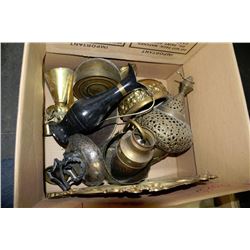 ESTATE BOX OF BRASS ORNAMENTS