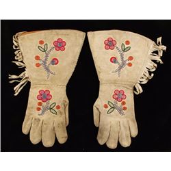 Pair of Ladies Gauntlets