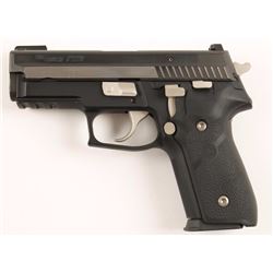 Sig Sauer P229 Equinox .40 S&W SN: AGU14187