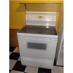 GE ELECTRIC STOVE W/GLASS TOP