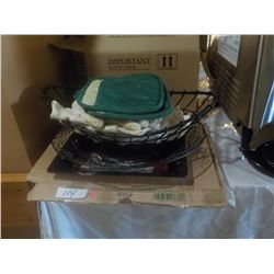 JL MISC PLACE MATS, OVEN GLOVES, 2 WIRE BASKETS