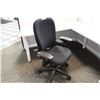 Image 2 : STEELCASE LEAP BLACK FULL ADJUSTABLE ERGONOMIC MID BACK TASK CHAIR