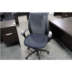 HAWORTH IMPROV BLACK MESH MID BACK FULLY ADJUSTABLE ERGONOMIC TASK CHAIR