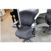 Image 2 : BLACK MULTI-LEVER TASK CHAIR