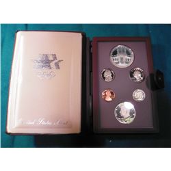 1984 S U.S. Mint Presitige Silver Proof Set. No outside box but in original simulated leather case.