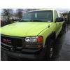 Image 1 : 2001 GMC SIERRA, SLE 2500, 2 DOOR PU, YELLOW VIN # 1GTGC24U91Z127986
