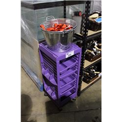 MASTER EQUIPMENT MOBILE GROOMERS CART WITH LEASHES