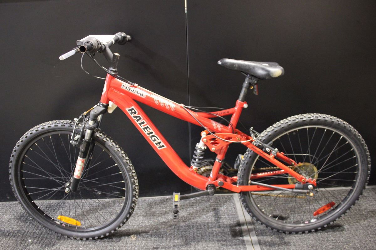 RED RALEIGH LEGEND 21 SPEED FULL SUSPENSION MOUNTAIN BIKE