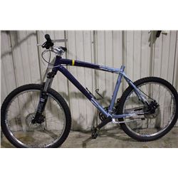 BLUE DIAMONDBACK 24 SPEED FRONT SUSPENSION FULL DISC BRAKES MOUNTAIN BIKE