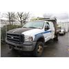 Image 1 : 2006 FORD F-450 XL SUPER DUTY, 2 DOOR DUMP TRUCK, WHITE, VIN # 1FDXF46PX6EC64617