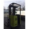 Image 2 : 2002 CLARK NPR17 ORDER PICKER 3500LB CAPACITY 2009 HOURS