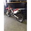 Image 2 : 2013 HONDA TCR CRF 450R, RED DIRT BIKE, VIN # JH2PE0521DK200283