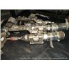 Image 2 : BOX: SWAGELOK CF3M VALVES 5X MONEY
