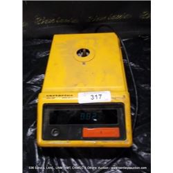 SARTORIUS 1384 MP6 SCALE