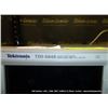 Image 2 : TEKTRONIX TDS684B COLOR FOUR CHANNEL DIGITAL REAL TIME OSCILLOSCOPE (PS) 1600081