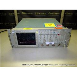 TEKTRONIX TDS-744 COLOR FOUR CHANNEL DIGITIZING OSCILLOSCOPE (PS) 71526-S777828