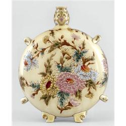 Kulacs Zsolnay-gyár, Pécs, 1872-1882 közöttl, festett, aranyozott porcelánfajansz, fazonszám: 705