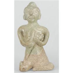 Termékenységi figura (gyermekét szoptató anya) Thaiföld, Sawankhalok, 13 -16. sz.,  zöldmázas kocser