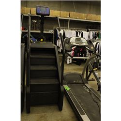 STAIR MASTER 7000PT STEP MILL