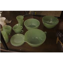 COLLECTION OF 14 PIECES OF GREEN FIRE KING COOKWARE