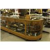 Image 2 : 1930S OAK 11.5' CURVED GLASS STORE DISPLAY CASE