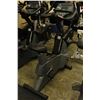 Image 2 : LIFE FITNESS 9500HR UPRIGHT EXERCISE BIKE