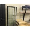 Image 2 : 2 GLASS DISPLAY CABINETS