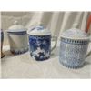 Image 2 : ASIAN INSPIRED COVERED TEA CUPS VASE MICKEY MOUSE