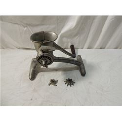 VINTAGE UNIVERSAL COUNTERTOP FOOD MEAT GRINDER