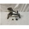 Image 1 : VINTAGE UNIVERSAL COUNTERTOP FOOD MEAT GRINDER