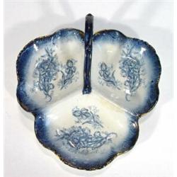 Victorian trefoil dish transfer printed with blue and white flowers, 27cm in length…