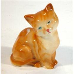 Hand painted Royal Doulton seated ginger cat, marks to base, 8cm high…