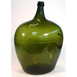 Large 18th century green glass bottle, 48cm high…